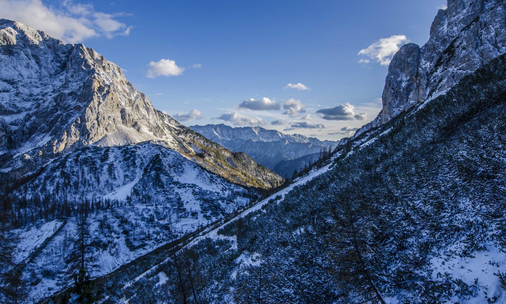 百度云实名账号：csgo刀具购买平台